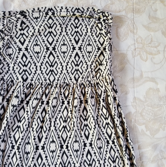 iris Dresses & Skirts - { iris } Tribal Print Maxi Dress